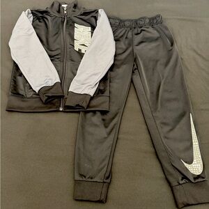 Little kids Nike Set
